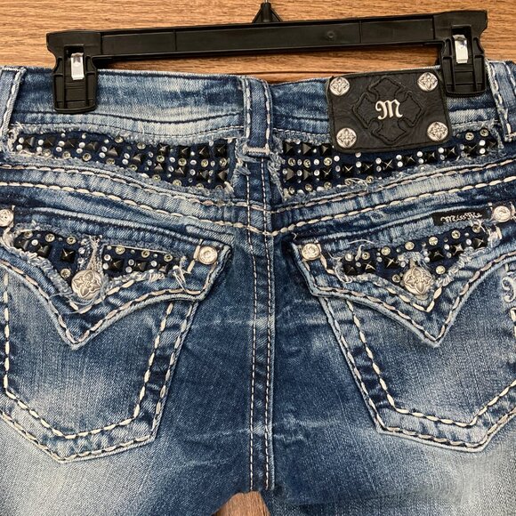Miss Me Jeans, Women's 26 Waist, Easy Boot Cut, Blingy, Excellent Condition - Picture 5 of 6